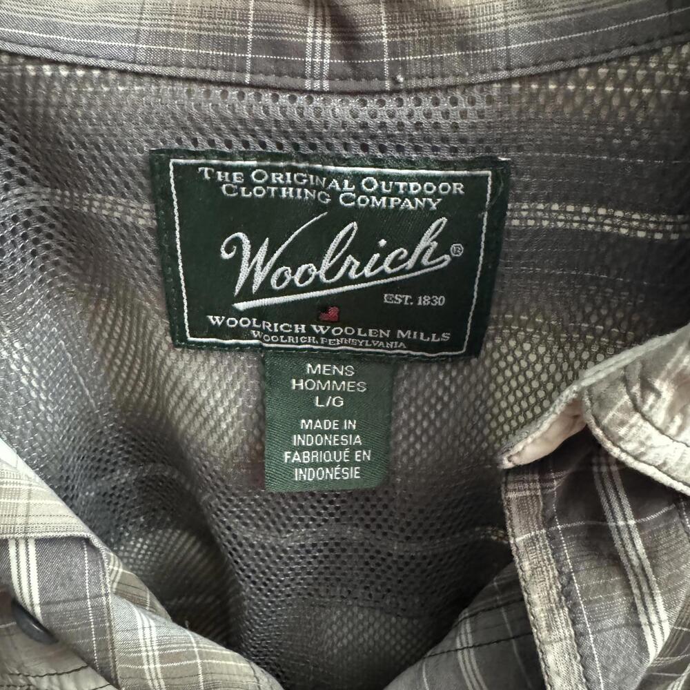 Woolrich Outdoor Shirt Jacket with Mesh Lining, Grey/White Plaid, Mens Large - Picture 2 of 8